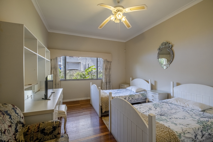 13 Bedroom Property for Sale in Summerstrand Eastern Cape